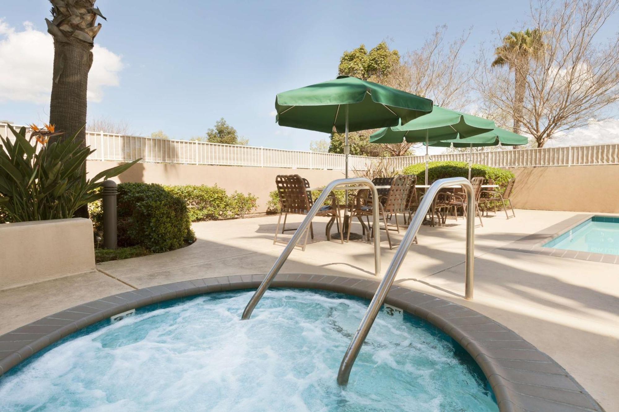 Hilton Garden Inn San Jose/Milpitas Exterior photo